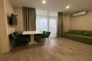 Greenside Beachfront Apartment, Gonio