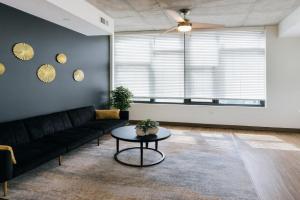 Luxe 2BR Apt Minutes to Dining and Culture Apartments, Birmingham