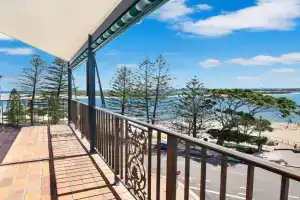 Lowanna Unit 14, 24 Bulcock Beach Esplanade, Bulcock Beach Apartments, Caloundra
