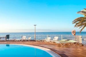 La Orilla Apartments, San Agustin