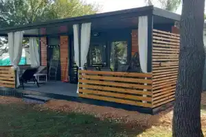 SAK Mobile Home - Two Bedroom Mobile Home with Terrace and Sea View, Privlaka