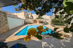 Gozitan Charm in with Pool Guest house, Xaghra