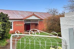Dawns Cottage in the heart of with Fireplace, Daylesford