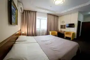 Saya Hotel, Almaty