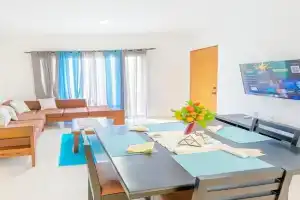 Penthouse with Large Rooftop Terrace & Parking, Sosua