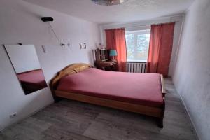 z balkonom 2 kimnati vul 23 serpnya 13A Apartments, Kharkiv