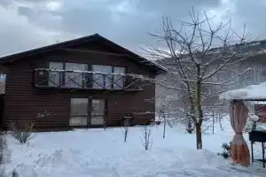Brendushka Guest house, Rachov