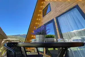 Mestia Sunrise Cottage - 1BR Cosy Stay in Svaneti, Mestia