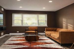 Quiet 1 Bedroom 1 Free Parking High Speed Wi-Fi, Chicago