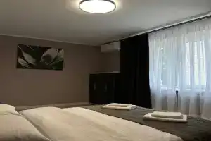 Prospekt Avenue 2-Room Apartment, Chernovtsy