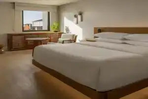 The Amaya Hotel, Fort Wayne