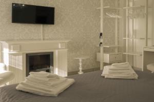 Charlemagne Apartments, Pontecagnano