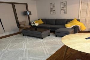 Chrissy Place Guest house, Chicago