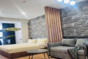 Above the mountains, Apartments, Gudauri