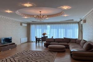 Sea view By AzTur 0070 Apartments, Baku