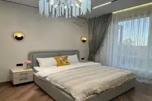 DeLuXe CLASS HOME Apartments, Almaty