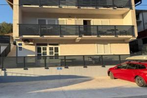 Apartments with parking space, Peljesac - 24922, Trpanj