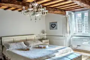 La Casa Bianca with parking and view, Orvieto