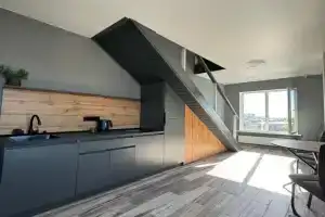 v tsentre Harkova dvuhurovnevaya Apartments, Kharkiv