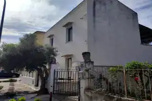 'U Stazzune Guest house, Paceco