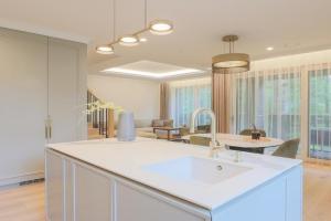 Simpsono Apartamentai, Palanga