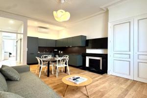 Le Porte de France, 6 pers, 300 m gare, Climatisation Apartments, Grenoble