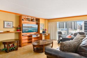 Ilikai Hotel 838, Honolulu