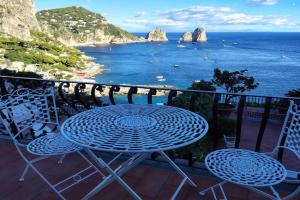 Casa vista Faraglioni Capri, Capri Village