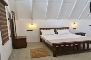 Pearl Crown Paradise room to rent, Negombo