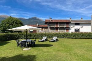 House with large garden, 2 bedrooms, 2 bathrooms,, Colico