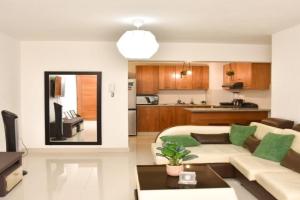 Luxury Pool Gym Basketball Apartments, Santiago