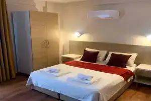 laisla apart, Kusadasi