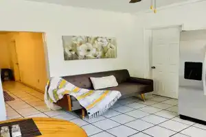 Quiet Stay Perfect for Work, Relax, or party Apartments, Miami