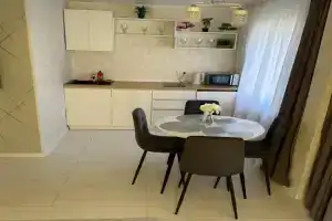1,5 Evro-lyuks Apartments, Ust'-Kamenogorsk