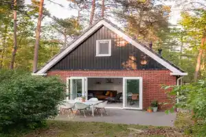Grove Den I Heerlijk vakantiehuis met bosrijke tuin Guest house, Nunspeet