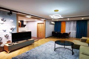 Luxury 3 Bedroom Apartment by Republic Square, Yerevan