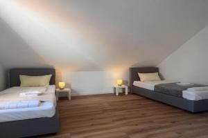Ferienwohnung mit Privatparkplatz nahe Innenstadt, Neumunster