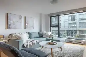 Old Port Upscale - Free Indoor Parking Apartments, Montreal