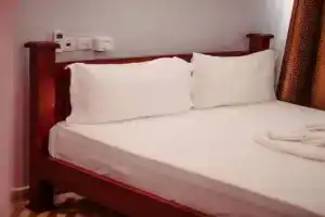Xpine lobster Guest house, Dar es Salaam