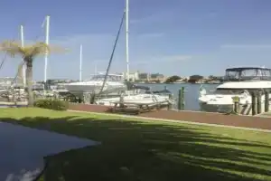 Waterfront 2 Queens Free Parking Guest house, Clearwater Beach