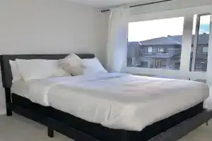 Beautiful room in with Private bathroom, Ottawa