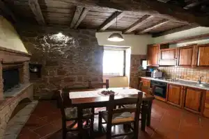 Davide Home Apartments, Sutri