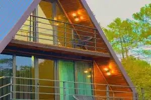 Cozy wooden forest cottage in 1 km from, Kutaisi