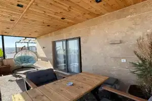 Stylish Loft Apartment with Private Terrace, Erdemli