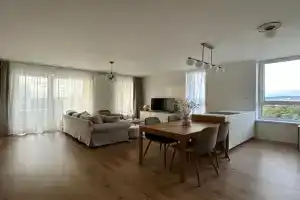 Labutia, self-checkin, parking, AC Apartments, Bratislava