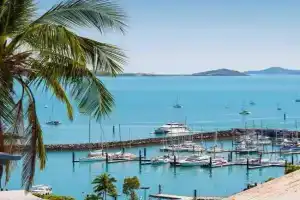 Humble Abode, 5 minute walk to Main Street Apartments, Airlie Beach