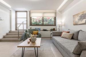 Manelia, ground floor, central apartment, Heraklio Town