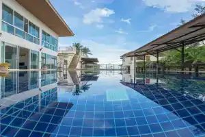 Lipa Bay Residence Apart-hotel, Ban Nathon