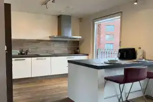 Spacious Family Home and Free Parking in Guest house, Eindhoven
