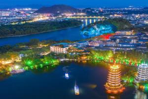 Venus Royal Hotel Elephant Trunk Hill & Sun and Moon Twin Towers Branch, Guilin
